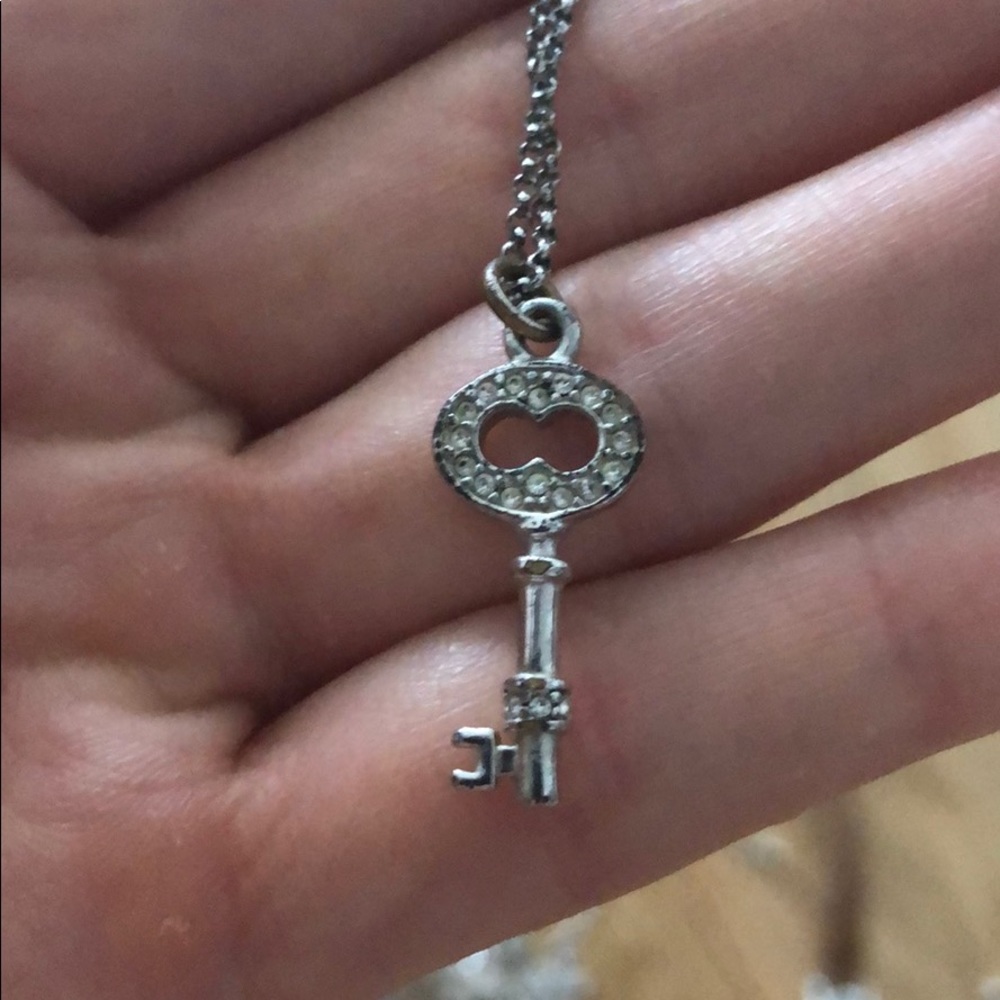 Juicy couture key necklace